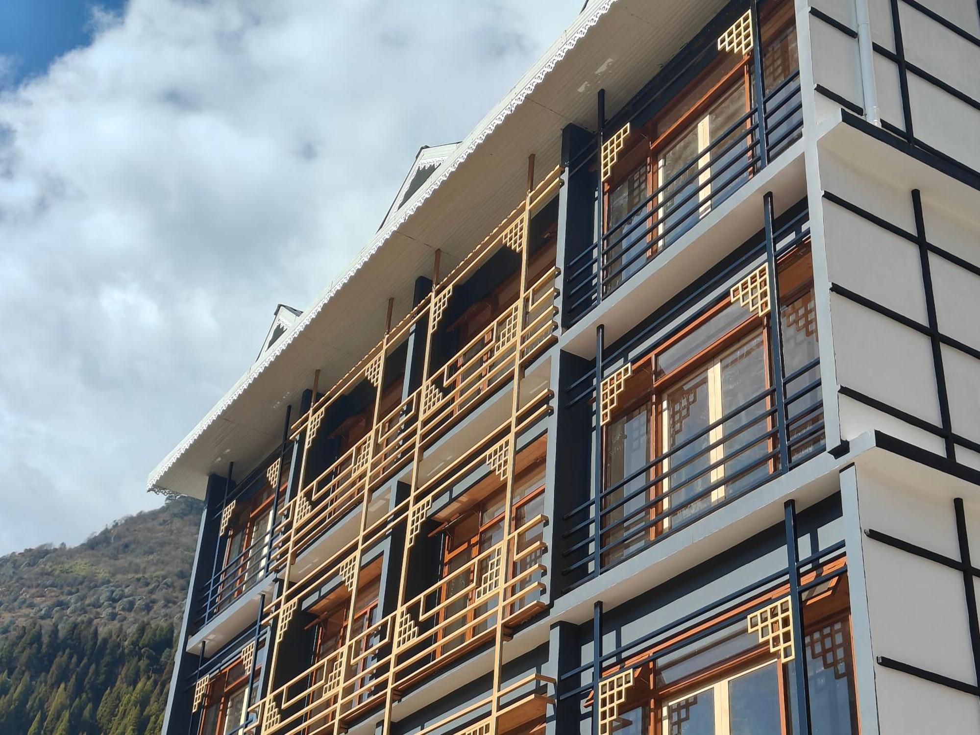Mount Bayul Shangri-La Resort Lachung Exterior photo